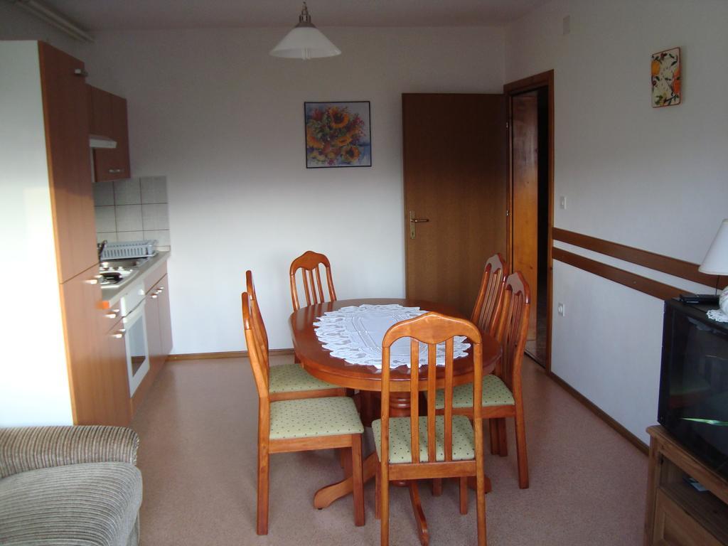 Apartament Prenocisca Jezero Gorenje Jezero Pokój zdjęcie